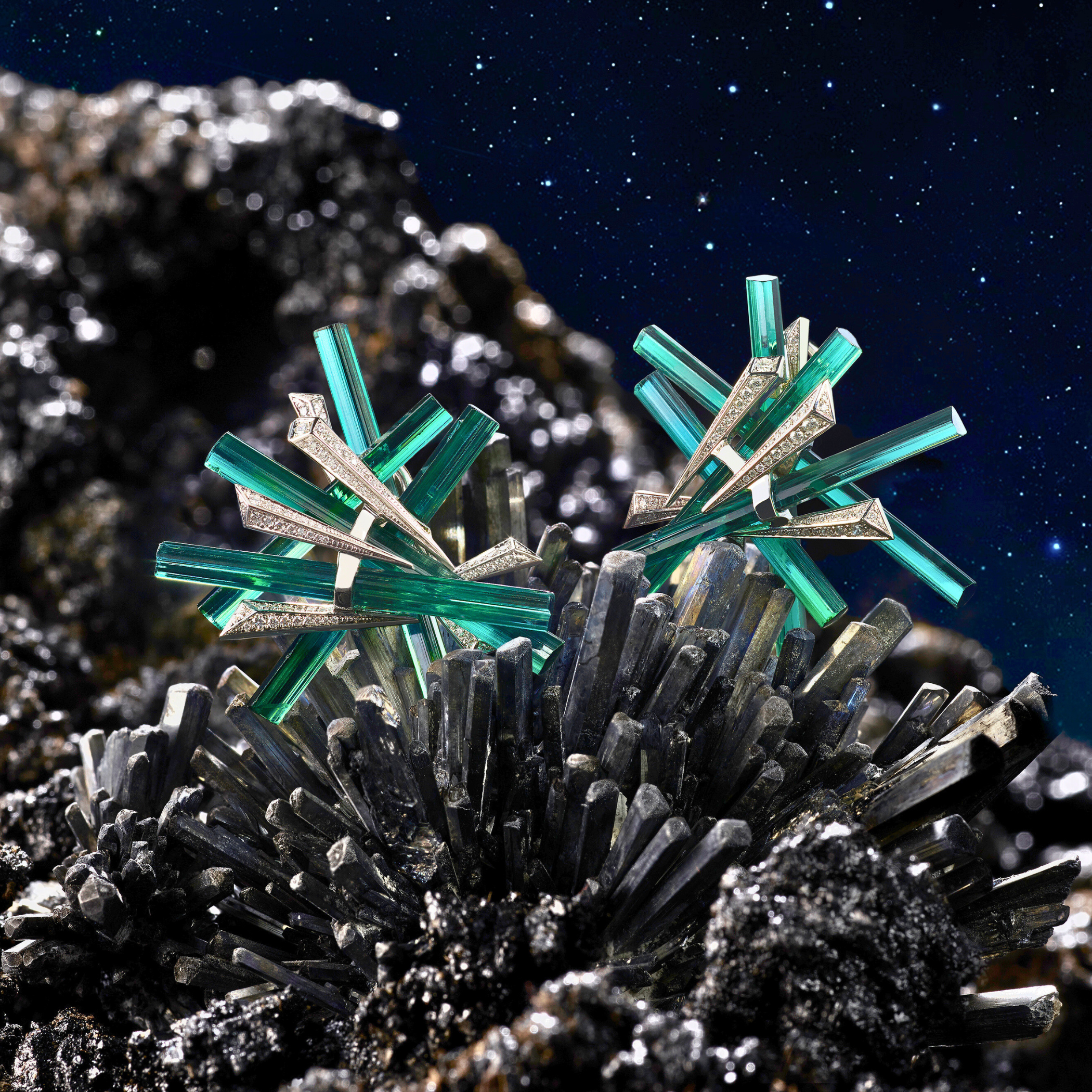 Format Grande image - Bandeau sup 2100 x 2100 Bague Crystal en or blanc 18k sertie de diamants blancs et noirs 1.04 ct